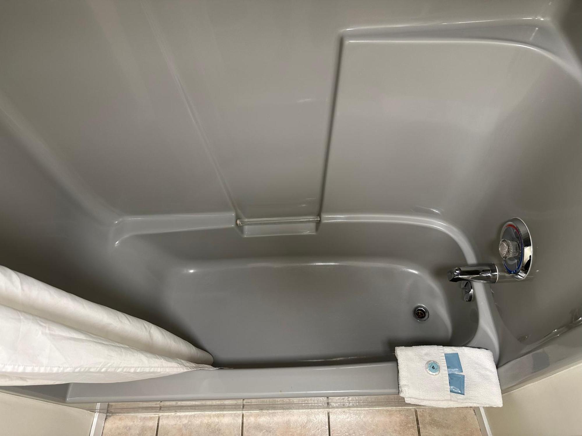 Kings Motor Inn แคมลูปส์ ภายนอก รูปภาพ